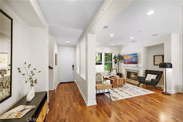 67 Orange Blossom CIR, Ladera Ranch, CA 92694