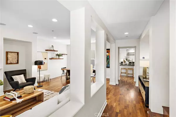 67 Orange Blossom CIR, Ladera Ranch, CA 92694