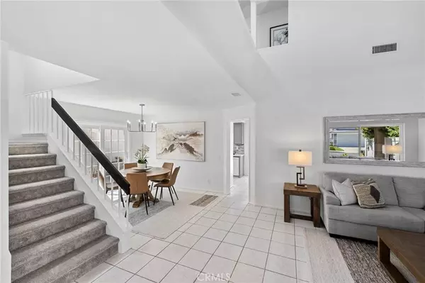 12 Hazelnut, Irvine, CA 92614