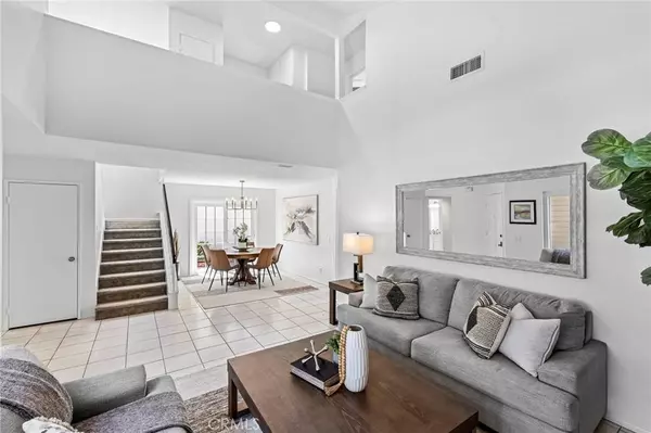 12 Hazelnut, Irvine, CA 92614