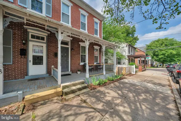 6 E 2ND ST, Pottstown, PA 19464