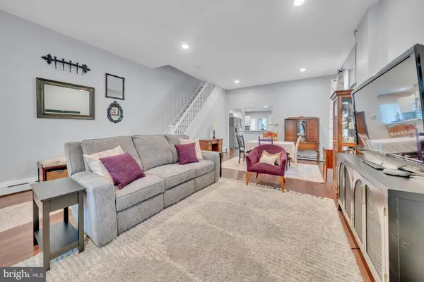 6 E 2ND ST, Pottstown, PA 19464