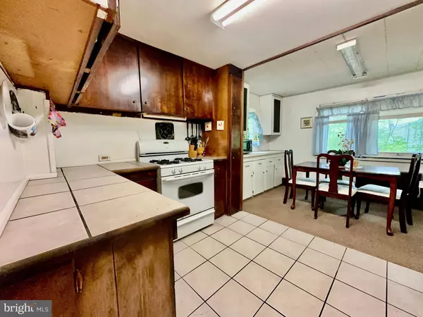 236 HURLEY RD, Coatesville, PA 19320