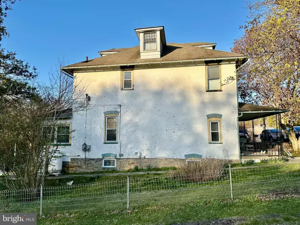 48 KIRBY ST, Coatesville, PA 19320