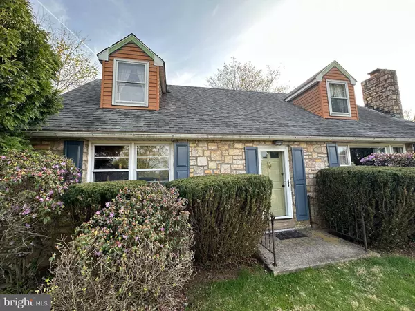 16 GALICIA DR, Phoenixville, PA 19460