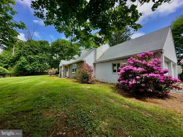 350 DOWLIN FORGE RD, Exton, PA 19341