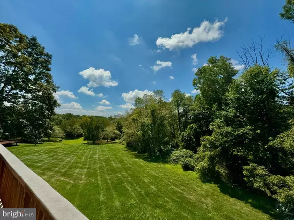 24 KILLDEER LN, Downingtown, PA 19335