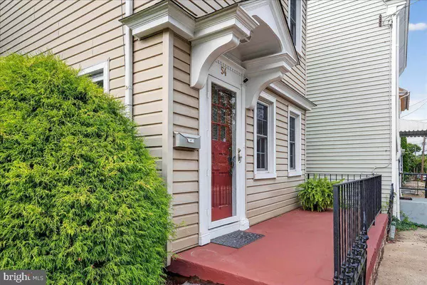 54 CHESTNUT ST, Pottstown, PA 19464