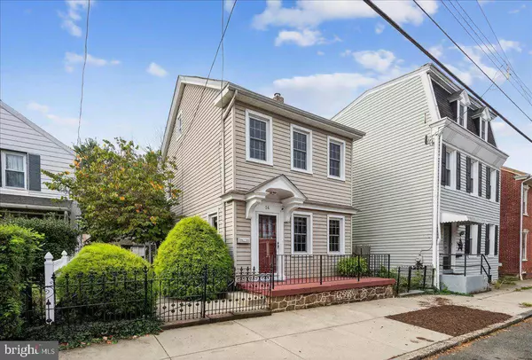 54 CHESTNUT ST, Pottstown, PA 19464