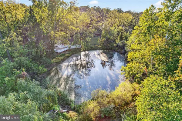 121 MIDWAY RD, Phoenixville, PA 19460