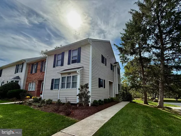 2407 WINDFIELD CT #2407, Glen Mills, PA 19342