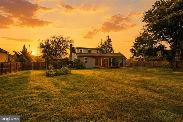 70 RIDGE RD, Phoenixville, PA 19460