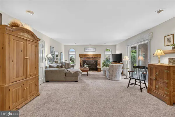 1230 HAWTHORNE LN, West Chester, PA 19380