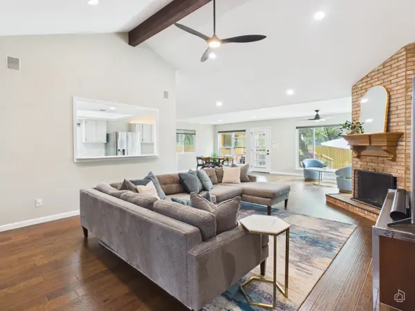 2803 Jorwoods Dr, Austin, TX 78745-5927