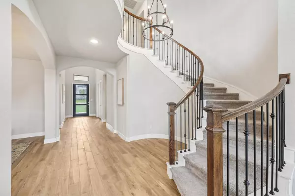 131 Kellogg LN, Bastrop, TX 78602