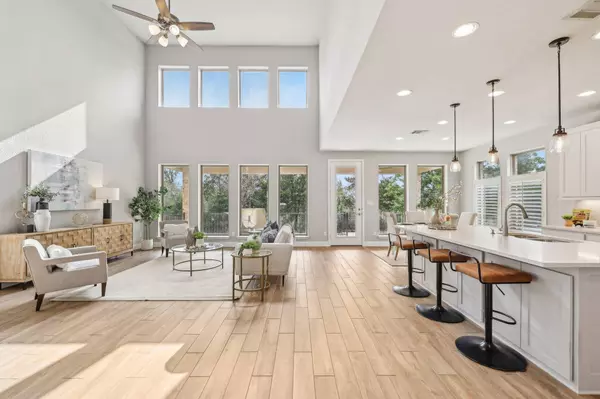 131 Kellogg LN, Bastrop, TX 78602