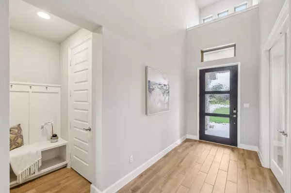 131 Kellogg LN, Bastrop, TX 78602