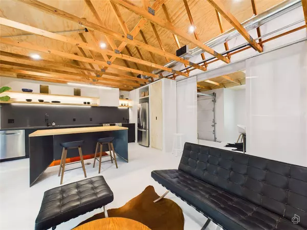 6007 Leisure Run RD, Austin, TX 78745