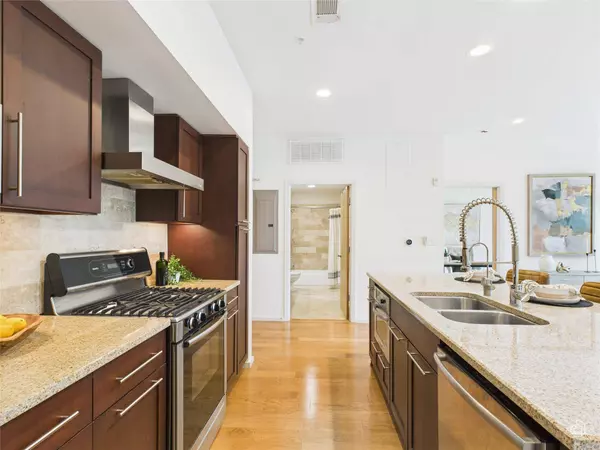 1600 Barton Springs RD #5107, Austin, TX 78704