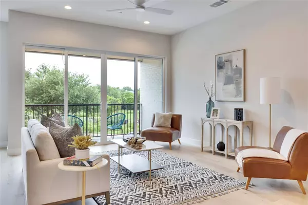 1937 E 38th 1/2 ST #B, Austin, TX 78723