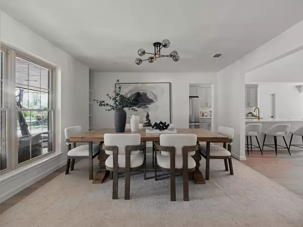 13206 Woodthorpe ST, Austin, TX 78729