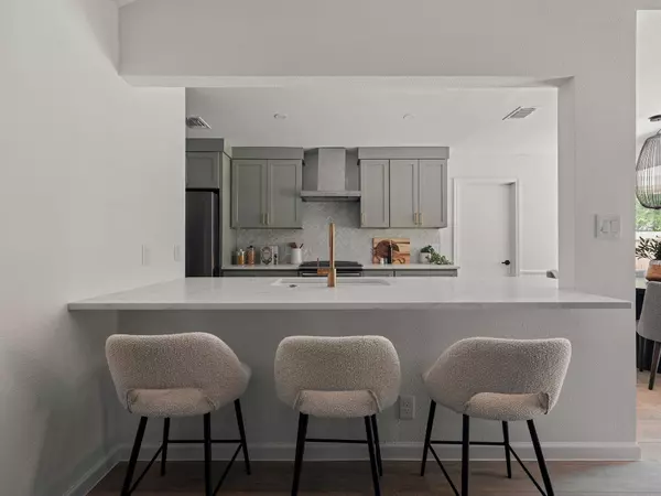 13206 Woodthorpe ST, Austin, TX 78729