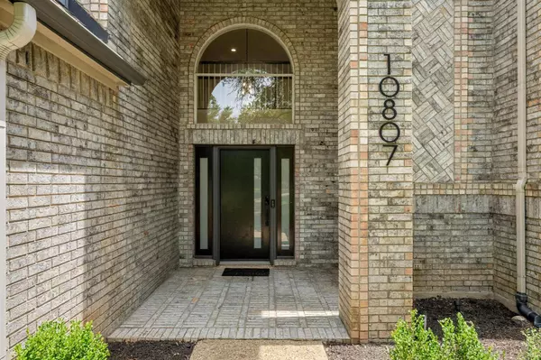 10807 Redmond RD, Austin, TX 78739