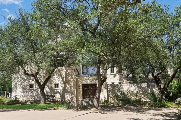 7811 High Hollow DR, Austin, TX 78750