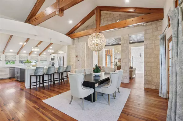 7811 High Hollow DR, Austin, TX 78750