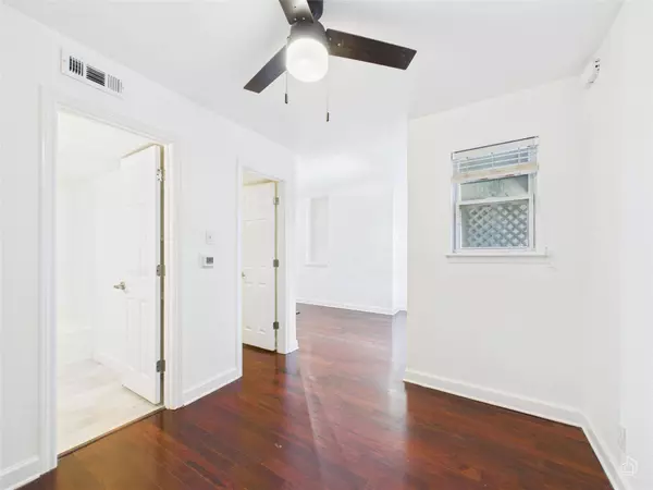 2020 S Congress Ave #1209, Austin, TX 78704