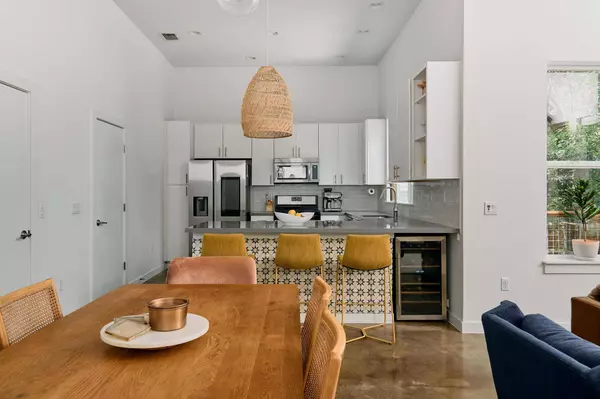 3001 Del Curto RD #14, Austin, TX 78704