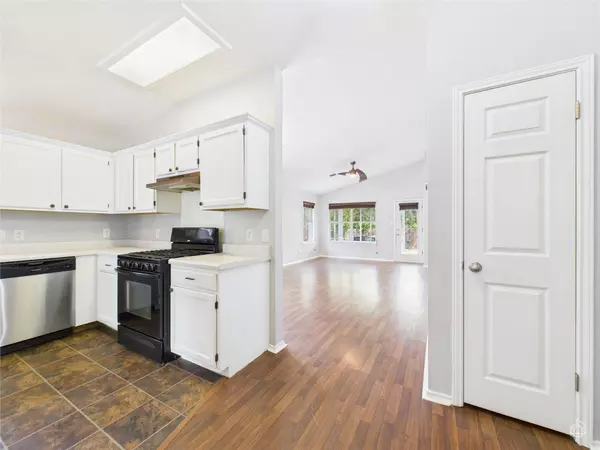 2606 Hutton LN, Leander, TX 78641