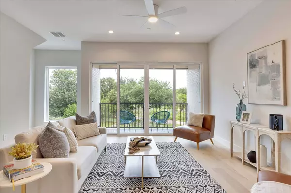 1937 E 38th 1/2 ST #A, Austin, TX 78723