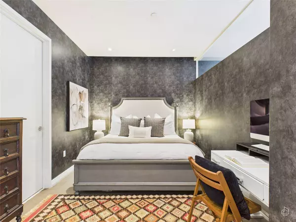 210 Lavaca ST #1809, Austin, TX 78701