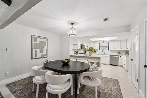 5307 Beckett CIR, Austin, TX 78749