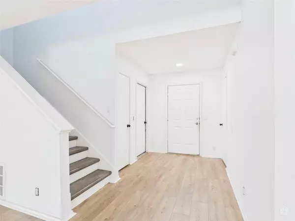 6733 Sabrina DR, Austin, TX 78747