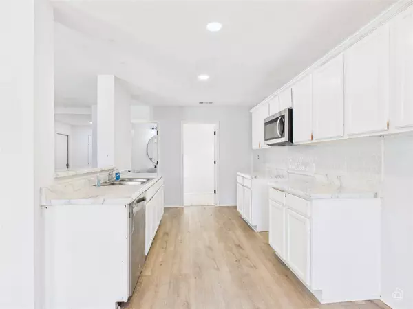 6733 Sabrina DR, Austin, TX 78747