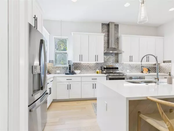 3002 Sunridge DR, Austin, TX 78741