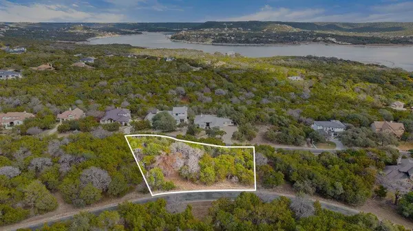 17609 Regatta View DR, Jonestown, TX 78645