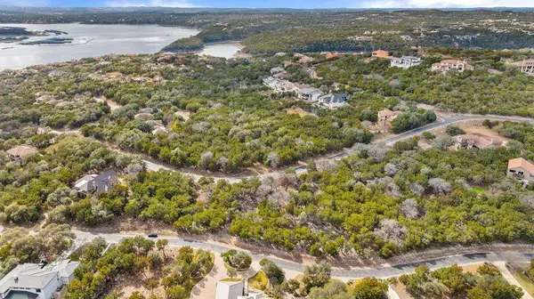 17609 Regatta View DR, Jonestown, TX 78645