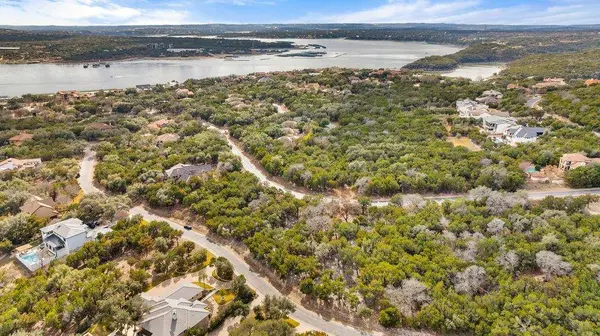 17609 Regatta View DR, Jonestown, TX 78645