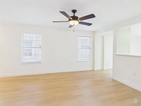 6824 Walkup LN, Austin, TX 78747