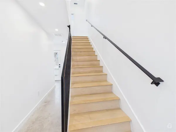 5912 Harold CT #105, Austin, TX 78721