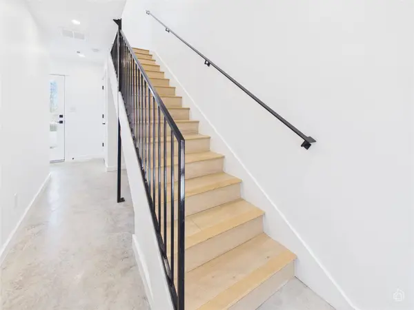 5912 Harold CT #105, Austin, TX 78721