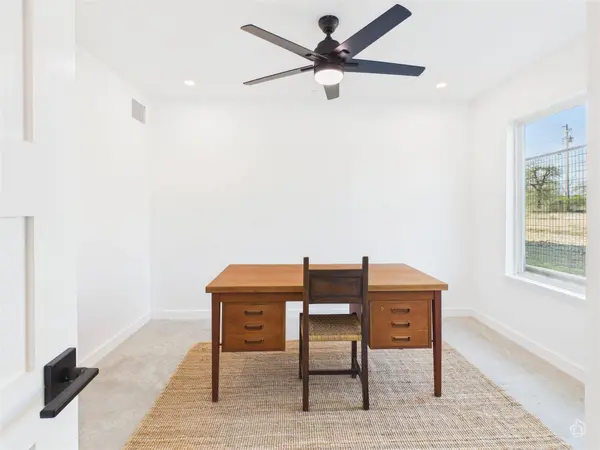 5912 Harold CT #105, Austin, TX 78721