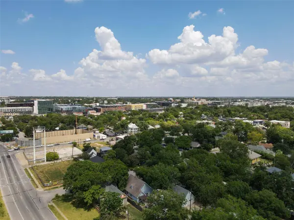 900 Willow ST, Austin, TX 78702