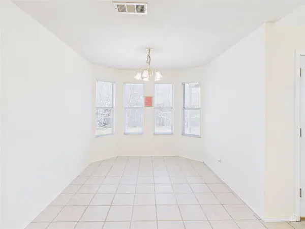 600 Clearcreek DR, Leander, TX 78641