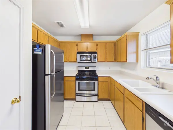 600 Clearcreek DR, Leander, TX 78641