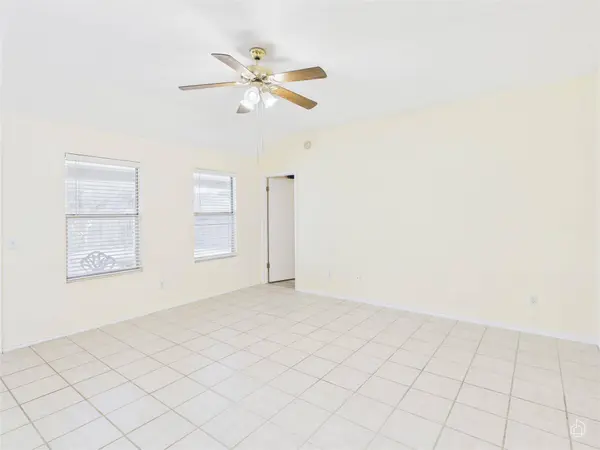 600 Clearcreek DR, Leander, TX 78641