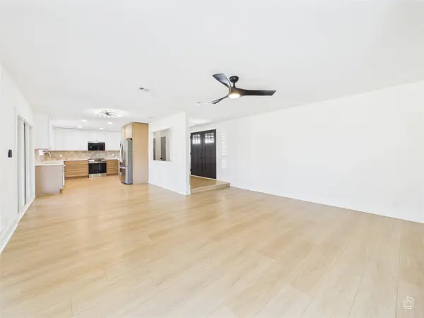 9400 Longvale DR, Austin, TX 78729